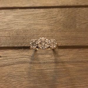 14k gold and diamond ring